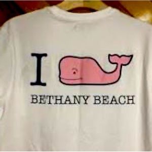 *ISO* White Vineyard Vines Bethany Beach Shirt w PINK whale